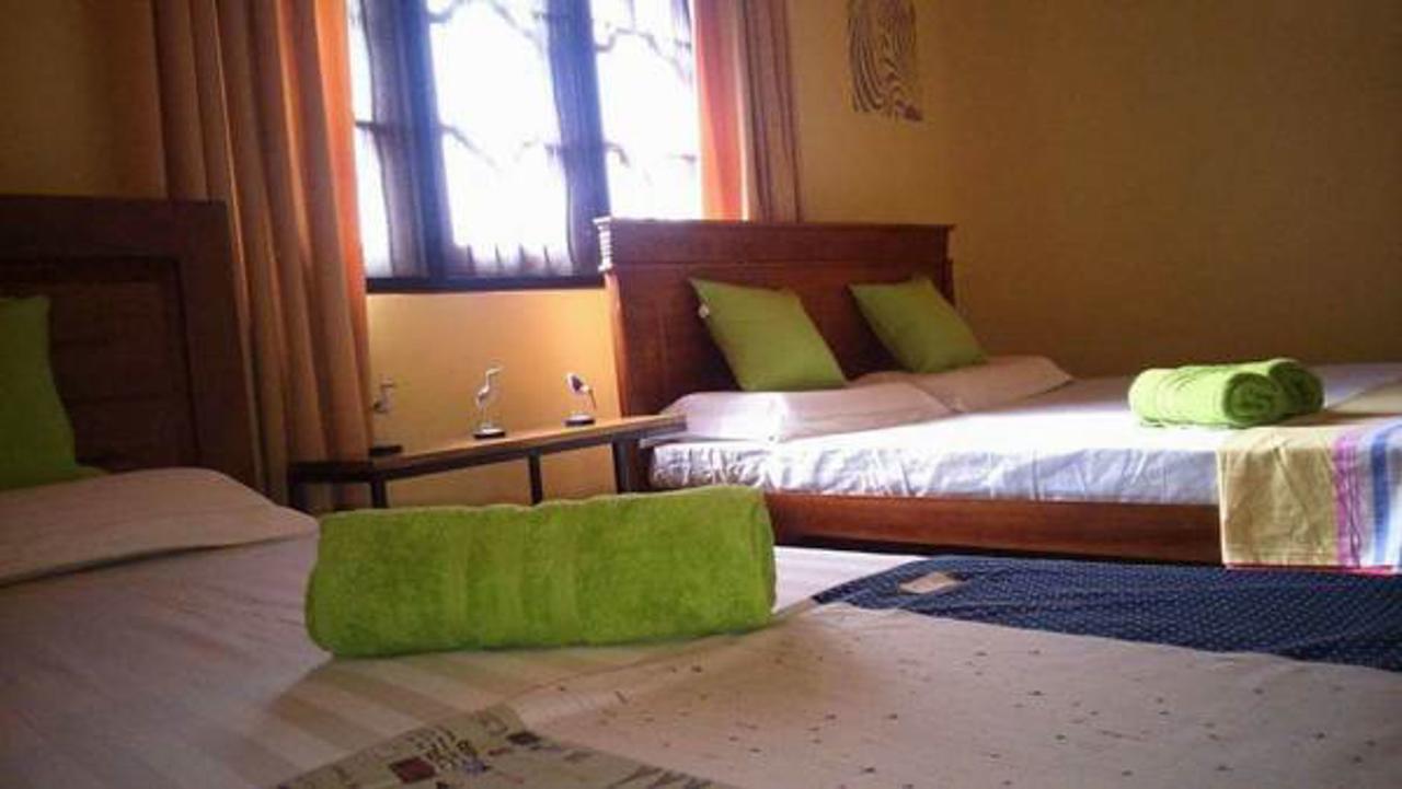 Hi Lanka Hostel Negombo Exterior photo